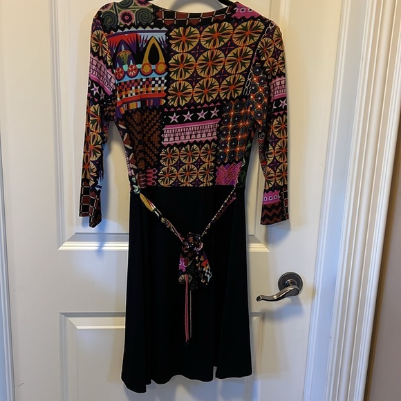 Desigual Women’s colourful 3/4 sleeve  crossover Midi Dress - Picture 5 of 10